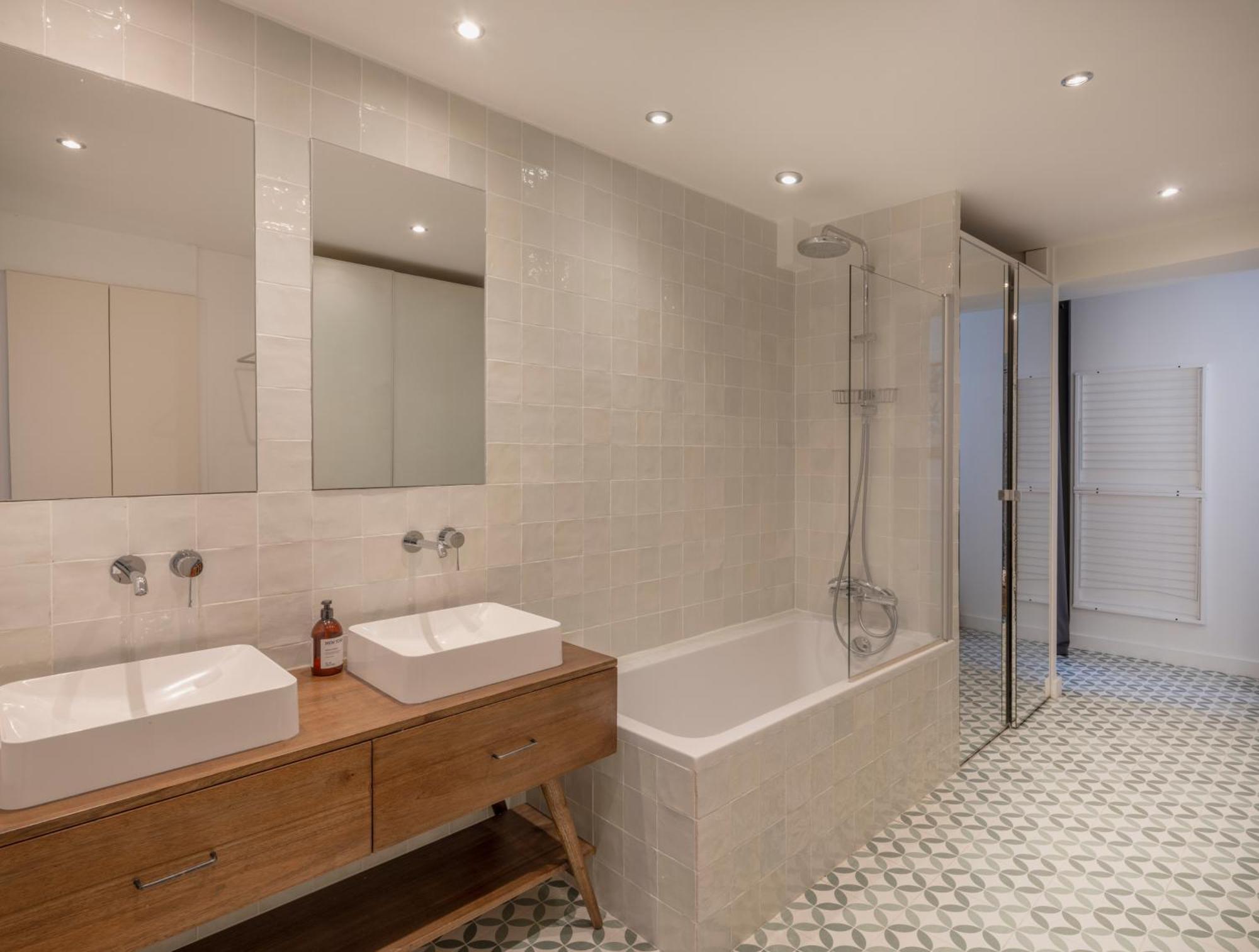 Apartment Center - Haussmann Elegant Paris